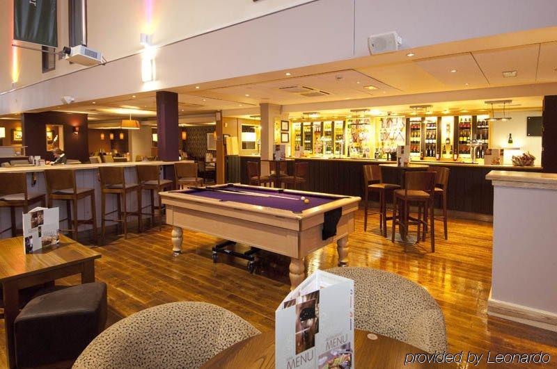 Premier Inn London Heathrow Airport T2 & T3 - Bath Road Hounslow Bagian luar foto